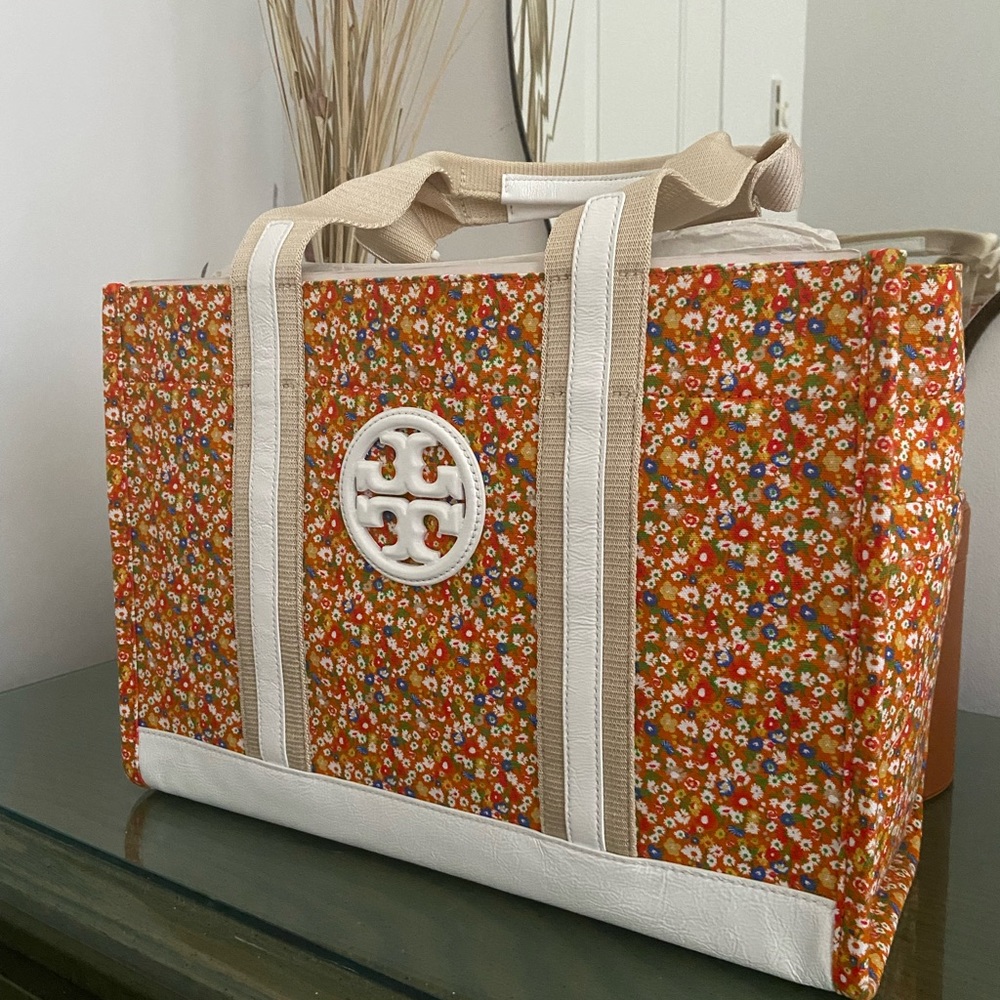 Tory Burch Shiseido Canvas Tote NEW W/ TAGS & Original Packaging